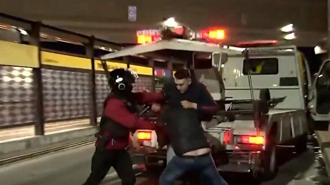 Así fue la pelea en pleno control de alcoholemia en Palermo