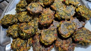 Esta receta de buñuelos de espinaca no lleva más de 20 minutos.