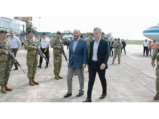 Distancia. Insfrán es uno de los gobernadores más críticos de la gestión de Macri. Ayer hubo trato cordial, aunque hubo reproches cruzados.