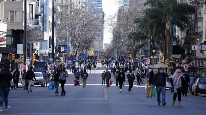 La población uruguaya creció un 2,5% en comparación con el último censo en 2011.