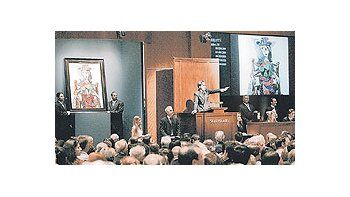 ámbito.com | Para ganarse el derechode subastar el «Retratode Dora Maar» (vendidoel 2 de mayo en 95,2millones de dólares),Sotheby’s secomprometió a pagar 53millones si nadiesuperaba esa suma.