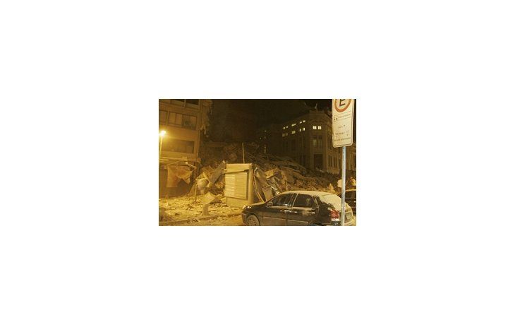 Al menos 2 muertos por derrumbe de un edificio en Río de Janeiro
