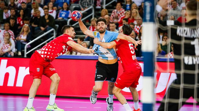 Argentina volvió a perder en el Mundial de Handball, pero aún tiene chances.