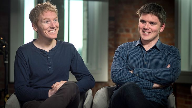 John y su hermano Patrick lograron crear un imperio de miles de millones de dólares. John y su hermano Patrick lograron crear un imperio de miles de millones de dólares.