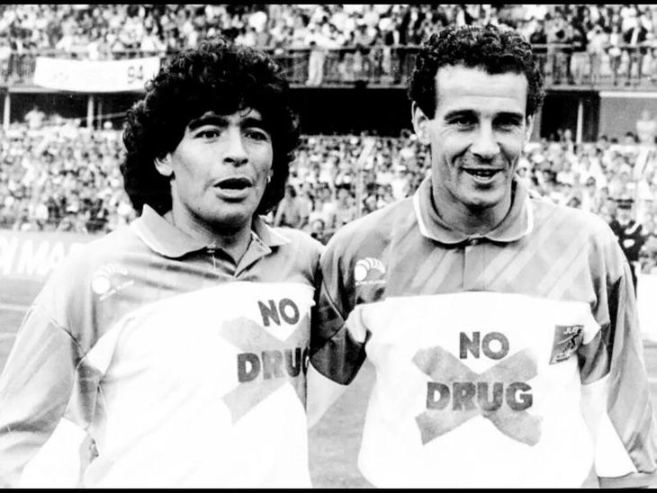Julio Alberto Moreno with Diego Armando Maradona, two football legends in a campaign against drugs. Julio Alberto Moreno with Diego Armando Maradona, two football legends in a campaign against drugs.