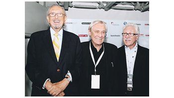 Tríada notable: el famoso César Pelli, Mario Corea (premiado en la Bienal de Arquitectura por su labor comunitaria en Santa Fe) y Carlos Sallaberry en la Semana de la Arquitectura.