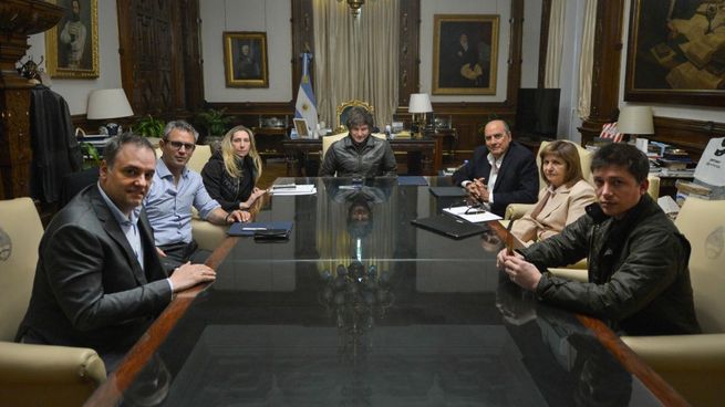 Javier Milei lideró mesa política y ratificó el rumbo económico y político: "La libertad avanza o Argentina retrocede"