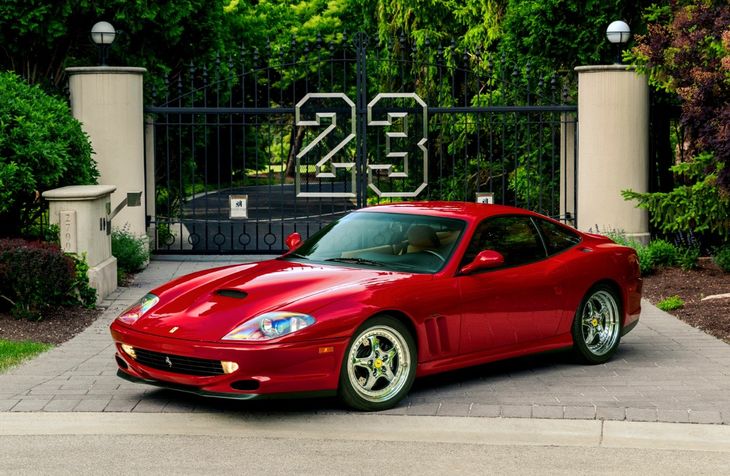 La Ferrari 550 Maranello, que compró Michael Jordan en 1997 fue encontrada depués de casi 25 años y será subastada en septiembre próximo. La Ferrari 550 Maranello, que compró Michael Jordan en 1997 fue encontrada depués de casi 25 años y será subastada en septiembre próximo.
