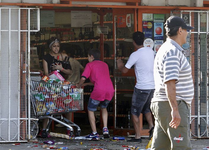 Tras acuerdo, policías vuelven a las calles y regresa la calma a Córdoba (foto 3)