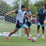 La Selección argentina se entrenó en Kansas City, los titulares descansaron y Scaloni empieza a planear el partido del sábado contra Jordania. La Selección argentina se entrenó en Kansas City, los titulares descansaron y Scaloni empieza a planear el partido del sábado contra Jordania.