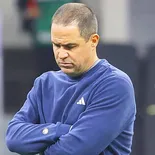 En las próximas horas habrá una reunión entre la junta directiva del América y André Jardine, donde se evaluará la continuidad del técnico. En las próximas horas habrá una reunión entre la junta directiva del América y André Jardine, donde se evaluará la continuidad del técnico.