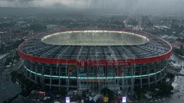 Dos ciclones tropicales en el océano Pacífico provocan lluvias de fuertes a intensas en las regiones del occidente, centro y suroeste del país. Se extendería hasta el jueves 11 inclusive, día de la inauguración del Mundial. Dos ciclones tropicales en el océano Pacífico provocan lluvias de fuertes a intensas en las regiones del occidente, centro y suroeste del país. Se extendería hasta el jueves 11 inclusive, día de la inauguración del Mundial.
