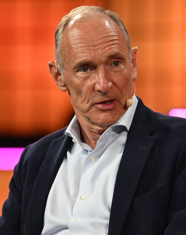 Tim Berners-Lee, conocido como el padre de la web, advirtió sobre los peligros de la IA. Tim Berners-Lee, conocido como el padre de la web, advirtió sobre los peligros de la IA.