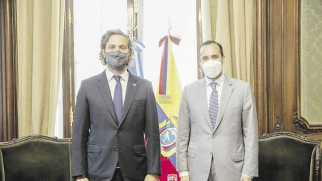 Bilateral. Santiago Cafiero se reunió con el ministro de Relaciones Exteriores y Movilidad Humana de Ecuador, Juan Carlos Holguín.