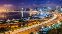 La capital de Angola es una de las más desarrolladas en África, pero tierra adentro se encuentran miles de curiosidades e historia autóctona.
