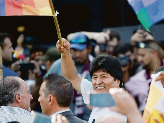 Refugiado. Evo Morales realiz&oacute; ayer un acto pol&iacute;tico en la Ciudad de Buenos Aires. Con masiva concurrencia y presencia de sindicalistas argentinos lanz&oacute; la candidatura de su exministro de Econom&iacute;a, a la presidencia.