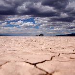 Un falso guía turístico causó fuertes daños en la Pampa del Leoncito. Un falso guía turístico causó fuertes daños en la Pampa del Leoncito.