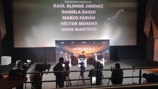 El fútbol y el cine mexicano se unen en “Un portero muy improbable”, una película que busca abrir la conversación sobre el Trastorno del Espectro Autista (TEA) a través de una historia ligada al deporte. El fútbol y el cine mexicano se unen en “Un portero muy improbable”, una película que busca abrir la conversación sobre el Trastorno del Espectro Autista (TEA) a través de una historia ligada al deporte.