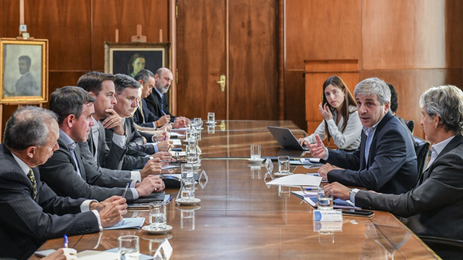 Luis Caputo tuvo una serie de reuniones con empresas del sector automotriz, el sector agropecuario y real estate. 
