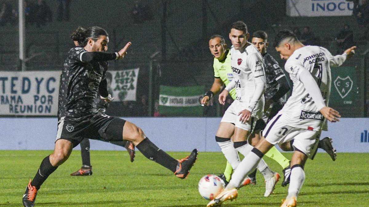 Sarmiento le metió tres a Patronato en Junín