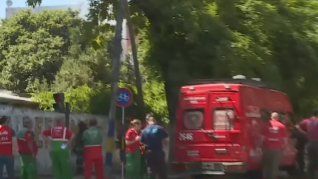 Incendio en un conventillo de La Boca deja 20 heridos y evacuados mientras buscan a una mujer de 80 años desaparecida. Incendio en un conventillo de La Boca deja 20 heridos y evacuados mientras buscan a una mujer de 80 años desaparecida.