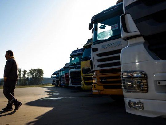 El autotransporte de cargas es responsable del movimiento de más del 90% de la economía de la Argentina.