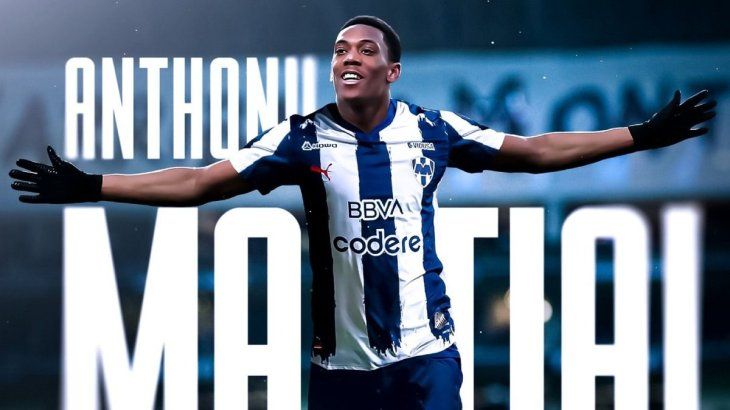 Al parecer el delantero francés Anthony Martial tenía todo acordado para ser jugador de Pumas, pero de la noche a la mañana firmó para Rayados. Eso provocó el enojo de los directivos Universitarios.