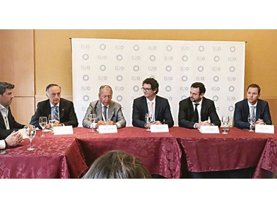 Cumbre. El grupo de empresarios que debe preparar el temario de debate privado dentro de la cumbre del G-20 volvió a reunirse, ahora en Salta, en medio de la pelea dialéctica entre el oficialismo y los industriales