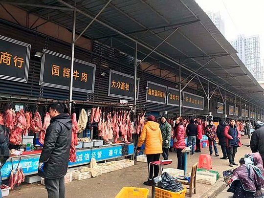 El mercado de Wuhan, en China, donde se registró el primer brote de coronavirus.