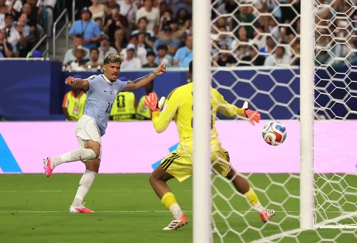 Maximiliano Araújo, autor del gol de Uruguay ante Arabia Saudita, es uno de los jugadores mejor cotizados del plantel. Maximiliano Araújo, autor del gol de Uruguay ante Arabia Saudita, es uno de los jugadores mejor cotizados del plantel.