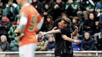 Argentinos venció a Banfield y alcanzó a Boca con 54 puntos, aunque el Xeneize conserva el primer lugar por diferencia de gol.