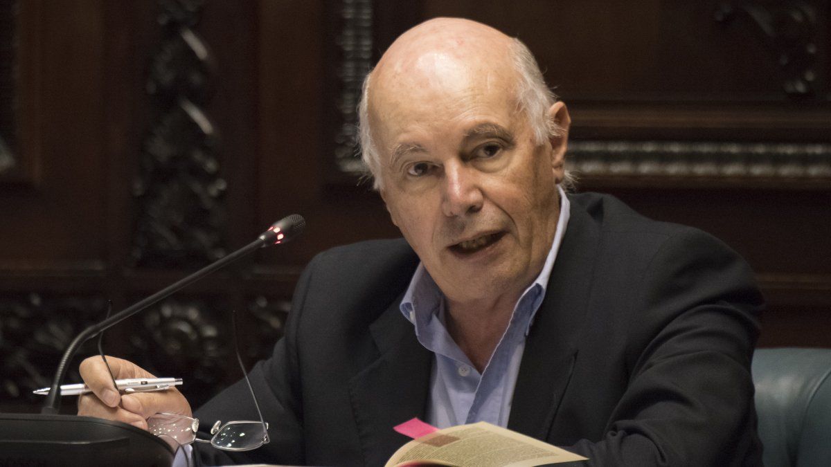 Enrique Rubio resigned from his seat in the Senate