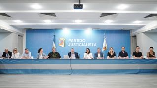 El Partido Justicialista se reunió en busca de una estrategia común. El Partido Justicialista se reunió en busca de una estrategia común.