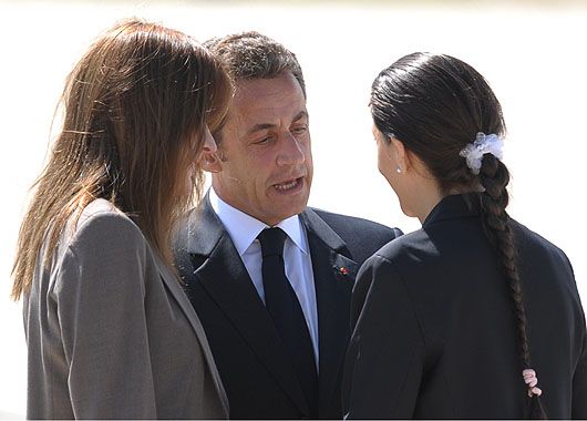 Betancourt al ser recibida por Sarkozy: Le debo la vida a Francia (foto 4)