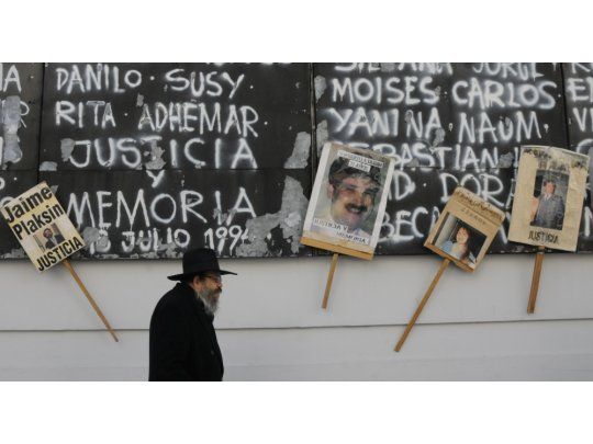 Gobierno ratificó ante Interpol vigencia de las alertas rojas por atentado a la AMIA