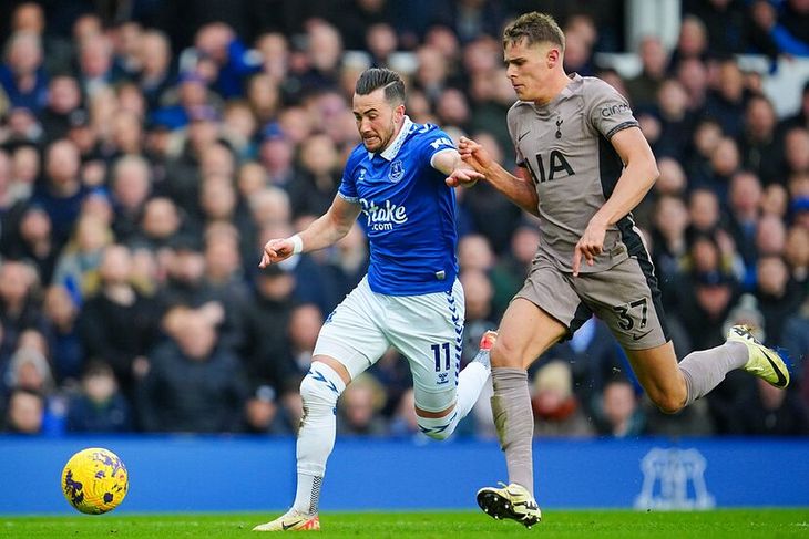 Micky van de Ven set the top speed record in the history of the Premier League. Micky van de Ven set the top speed record in the history of the Premier League.