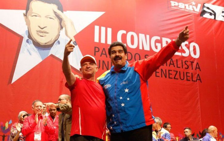 Hugo Carvajal y Nicolás Maduro.