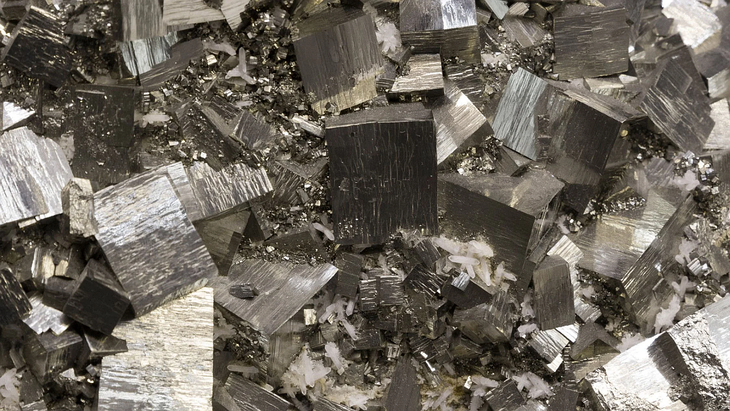 El precio de la plata alcanzó un récord en la última semana. El precio de la plata alcanzó un récord en la última semana.