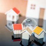 La bola de cristal del mercado inmobiliario refleja expectativas renovadas: el respaldo político y la baja del dólar impulsan el retorno de la demanda La bola de cristal del mercado inmobiliario refleja expectativas renovadas: el respaldo político y la baja del dólar impulsan el retorno de la demanda