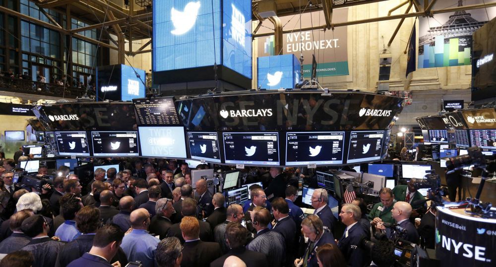 Después del derrumbe de Facebook, ahora se hunden las acciones de Twitter