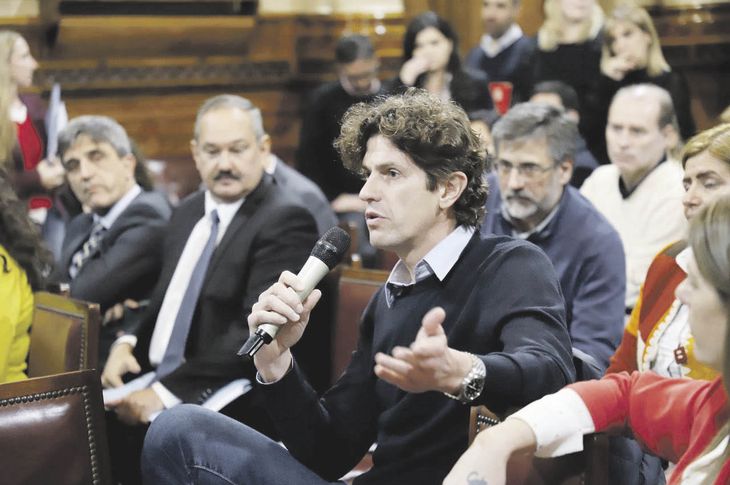 P10 - Politica 2_opt.jpeg