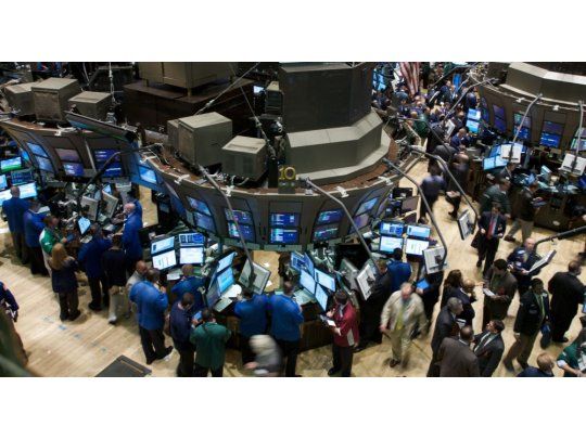 Wall Street cerró en terreno mixto después del fin de semana largo