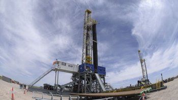 YPF reiteró en un comunicado este domingo, que continúa poniendo a disposición todos los recursos para normalizar la situación en la mayor brevedad posible.&nbsp;   &nbsp;