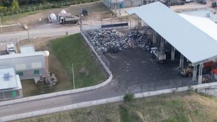 Vista del predio donde funciona el Ecoparque, ubicado a pocos metros del colegio IMPA, en Quilmes. La acumulación de residuos es una de las principales preocupaciones de la comunidad educativa.