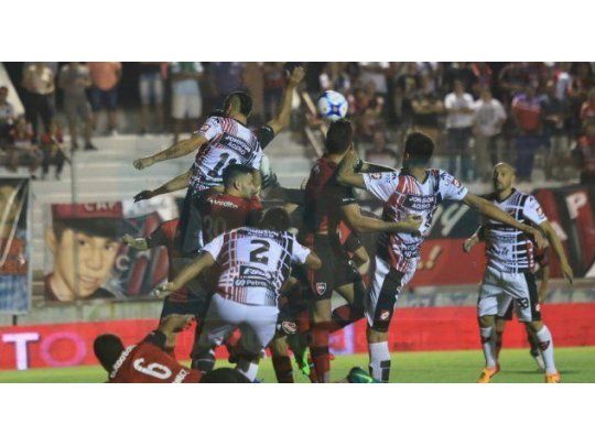 Newells dejó escapar una chance para llegar a la punta