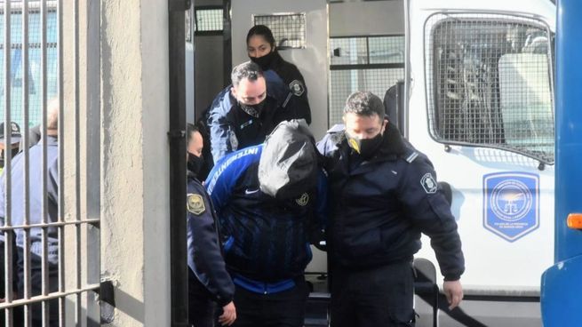 En su indagatoria, Luis Alberto Ytzcovich (27) dijo que conducía la moto utilizada en el asalto.