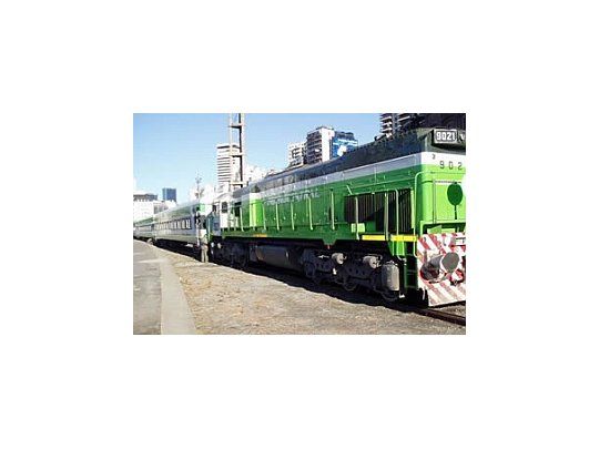 Se trata de líneas de pasajeros que conectan la Ciudad de Buenos Aires con las provincias de Córdoba y Tucumán.
