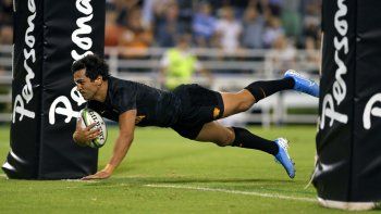 Moroni, centro de Jaguares, fue la gran figura con dos tries.