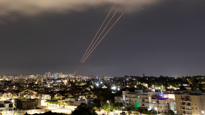 Irán lanzó misiles en las inmediaciones de Tel Aviv y Jerusalén.