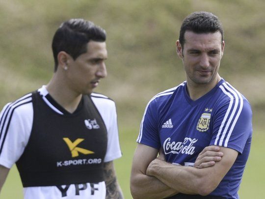 Scaloni piensa modificaciones para el partido con Paraguay.